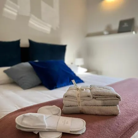 338 Bed & Breakfast *